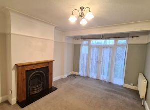 Dining room- click for photo gallery